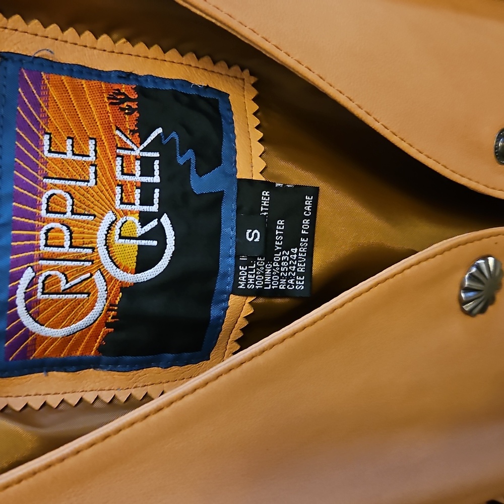 Cripple Creek Tan Fringe Leather Jacket - Picture 2 of 3